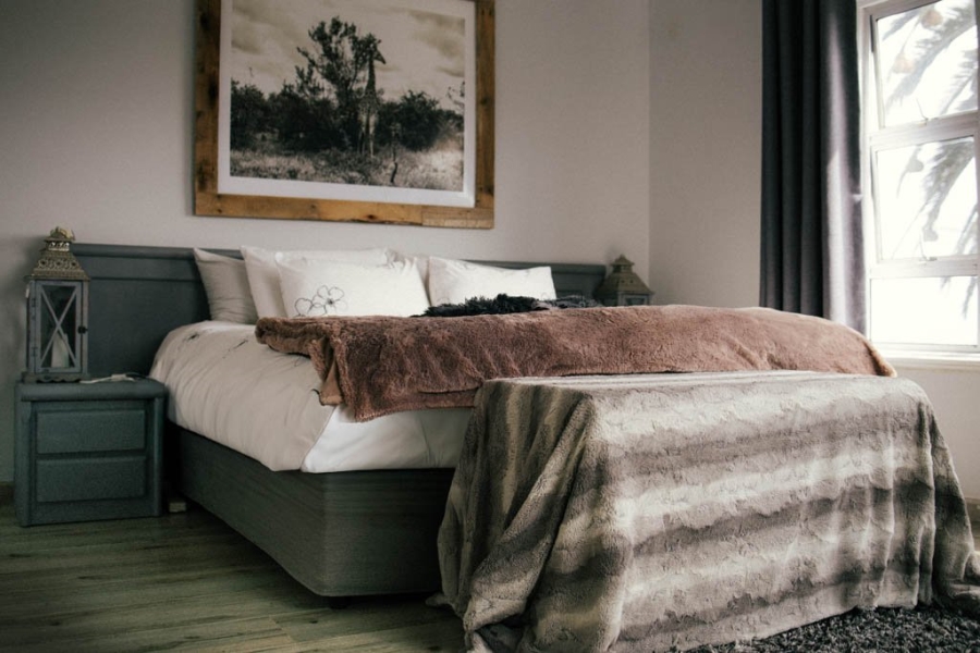 8 Bedroom Property for Sale in Herolds Bay Western Cape